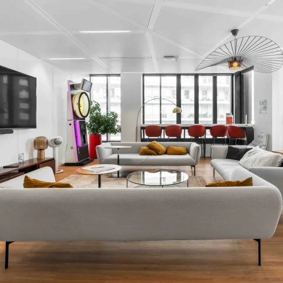 Bureau privé 210 m² 30 postes Coworking Place Françoise Dorin Paris 75017 - photo 3