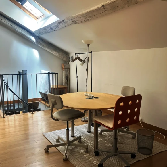 Bureau privé 38 m² 8 postes Location bureau Rue du Grand Prieuré Paris 75011 - photo 4