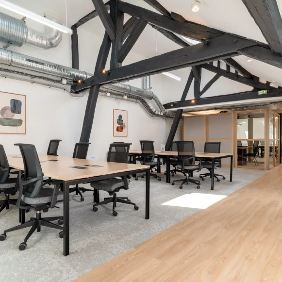 Espace indépendant 356 m² 56 postes Location bureau Rue du Faubourg Saint-Antoine Paris 75011 - photo 1