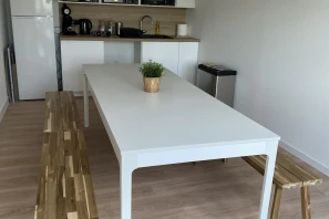 Open Space - 44830 - 8 postes - 210€