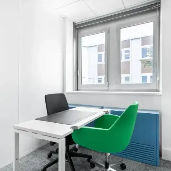 Bureau privé 40 m² 10 postes Coworking Rond-Point des Champs-Élysées Marcel-Dassault Paris 75008 - photo 3