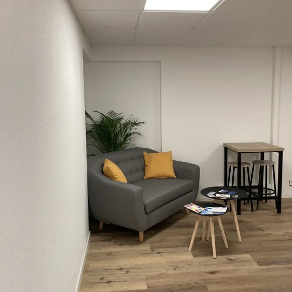 Bureau privé 12 m² 1 poste Location bureau Rue du Parc Oberhausbergen 67205 - photo 3