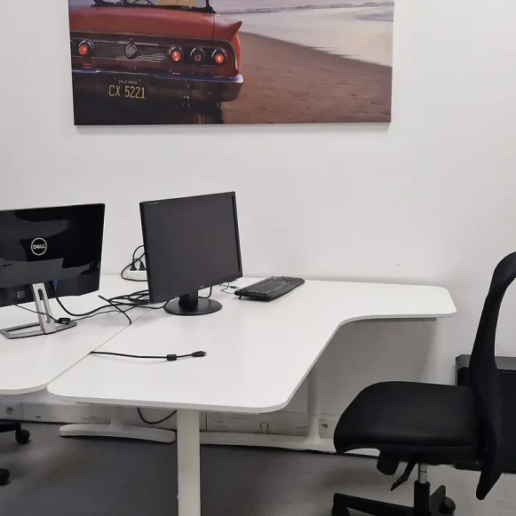 Bureau privé 21 m² 4 postes Location bureau Rue Notre Dame des Victoires Paris 75002 - photo 3