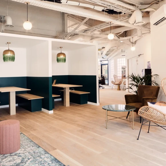 Espace indépendant 450 m² 68 postes Location bureau Rue Duhesme Paris 75018 - photo 9