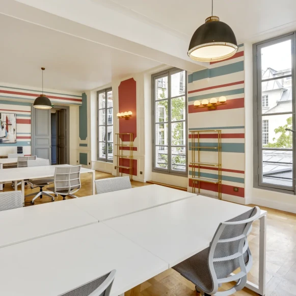 Espace indépendant 700 m² 60 postes Location bureau Rue des Archives Paris 75003 - photo 5