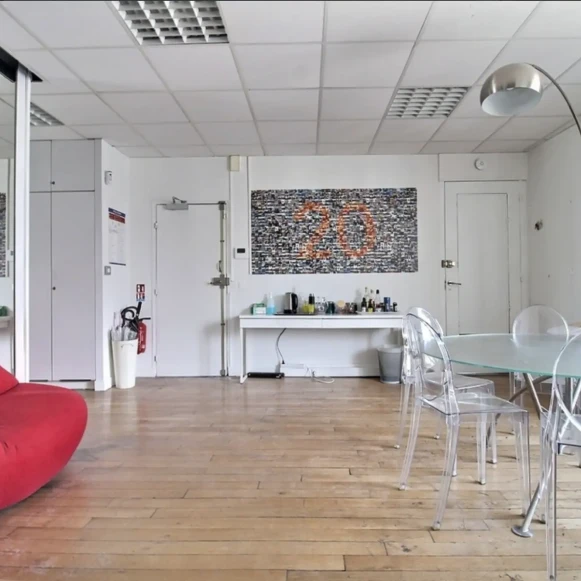 Bureau privé 120 m² 15 postes Location bureau Rue du Faubourg Poissonnière Paris 75009 - photo 4