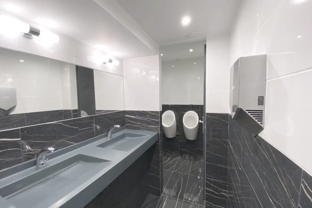 Espace indépendant - 75010 - 10 postes - 5300€