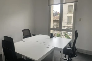 Bureau privé - 33000 - 3 postes - 550€