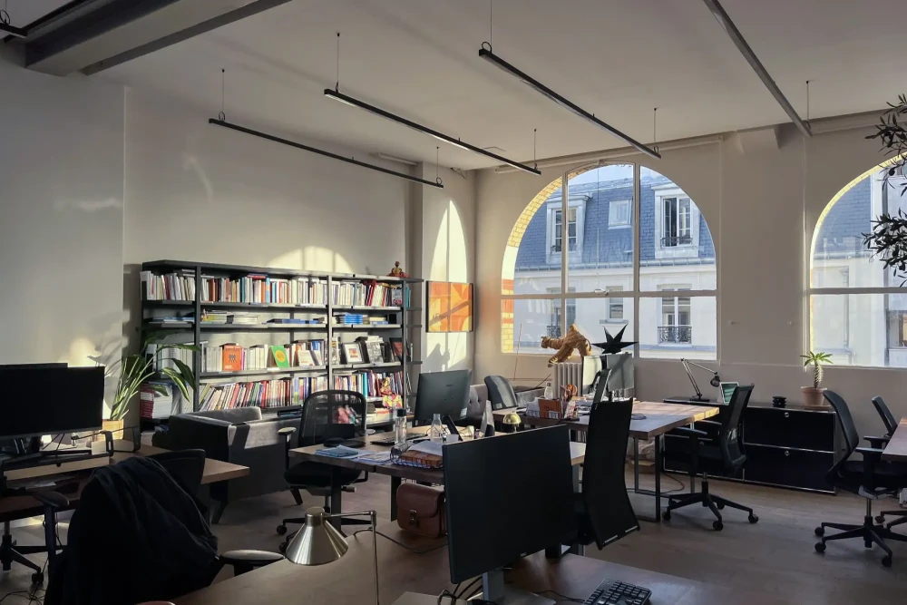 Open Space - 75011 - 8 postes - 500€