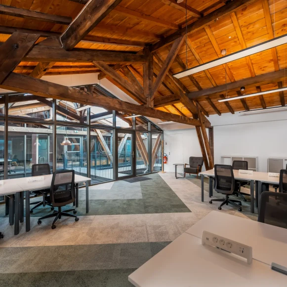 Bureau privé 51 m² 14 postes Location bureau Rue Succursale Bordeaux 33000 - photo 1