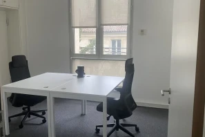 Bureau privé - 33000 - 2 postes - 550€