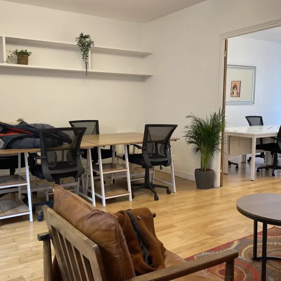 Espace indépendant 80 m² 16 postes Location bureau Rue du Temple Paris 75004 - photo 7