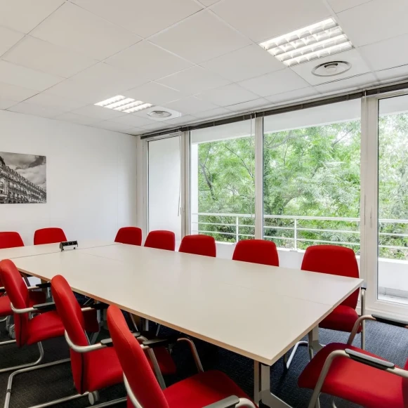 Bureau privé 15 m² 3 postes Coworking Rue Baden Powell Montpellier 34000 - photo 14