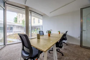 Bureau privé - 33300 - 5 postes - 1400€
