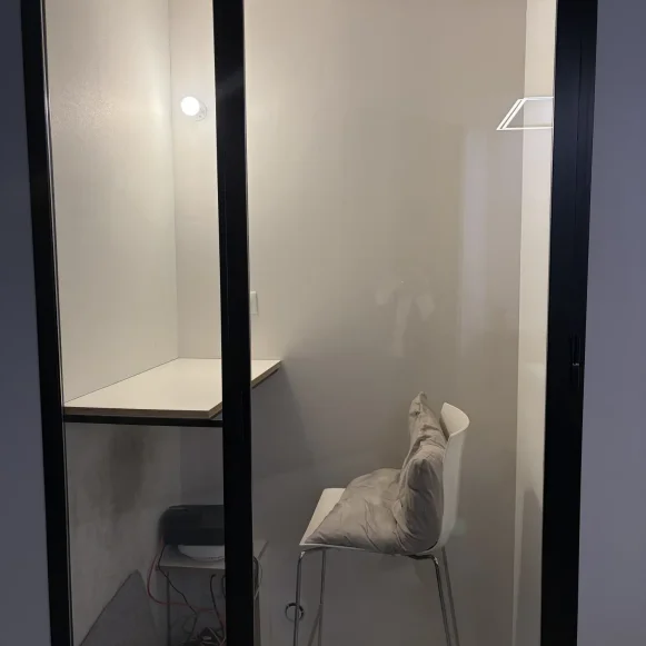 Bureau privé 35 m² 8 postes Coworking Rue d'Uzès Paris 75002 - photo 4