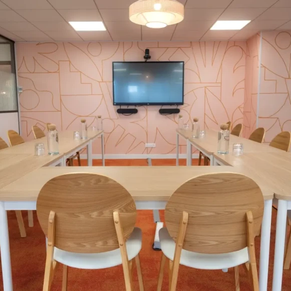 Bureau privé 15 m² 5 postes Location bureau Rue Carnot Fontenay-sous-Bois 94120 - photo 8