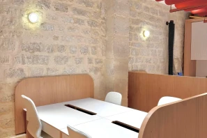Open Space - 75008 - 13 postes - 490€