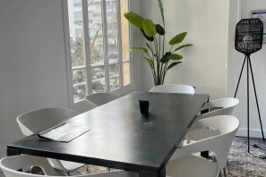 Bureau privé - 75016 - 2 postes - 700€