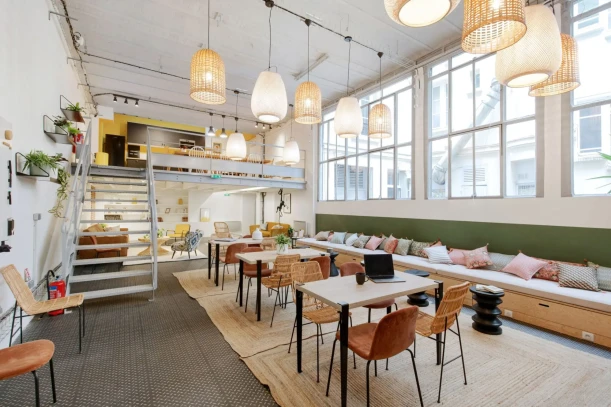 Espace indépendant - 75016 - 20 postes - 10000€