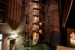 Open Space - 31000 - 4 postes - 250€