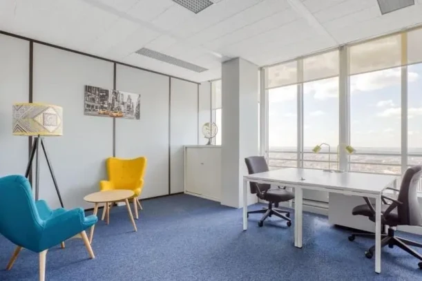 Bureau privé - 44470 - 3 postes - 503€