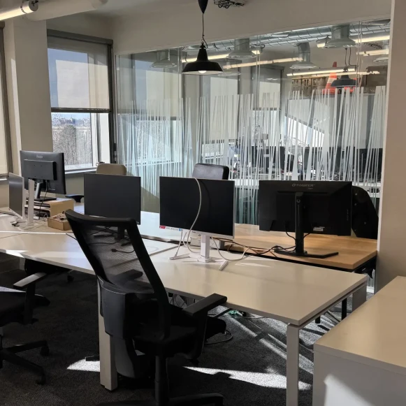 Open Space  28 postes Coworking Quai de Valmy Paris 75010 - photo 6