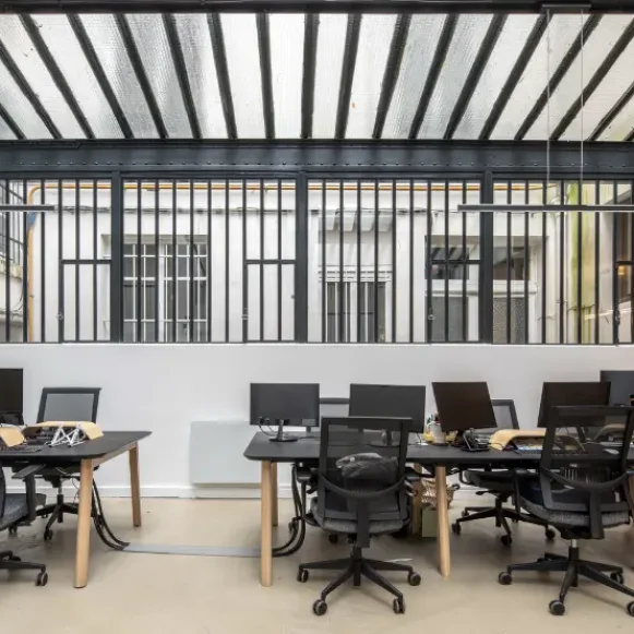 Espace indépendant 214 m² 35 postes Location bureau Rue Elzevir Paris 75003 - photo 1