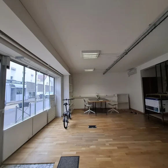 Bureau privé 50 m² 10 postes Location bureau Rue Jules Picard Champagne-sur-Oise 95660 - photo 1