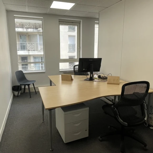 Open Space  1 poste Location bureau Rue Jaboulay Lyon 69007 - photo 6