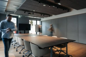 Bureau privé - 38240 - 22 postes - 5203€