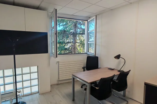 Bureau privé - 94100 - 1 poste - 590€