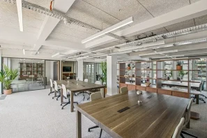 Bureau privé - 75010 - 65 postes - 40000€