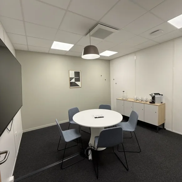 Bureau privé 5 m² 1 poste Location bureau Avenue François Pignier Bourg-en-Bresse 01000 - photo 1