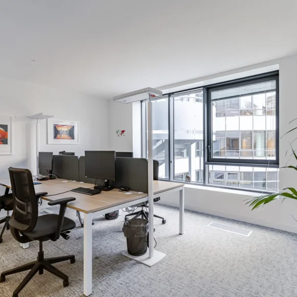 Espace indépendant 352 m² 24 postes Coworking Boulevard Victor Paris 75015 - photo 3