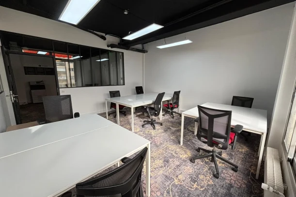 Bureau privé - 75016 - 8 postes - 2500€