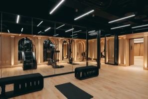 Bureau privé - 75008 - 4 postes - 8528€