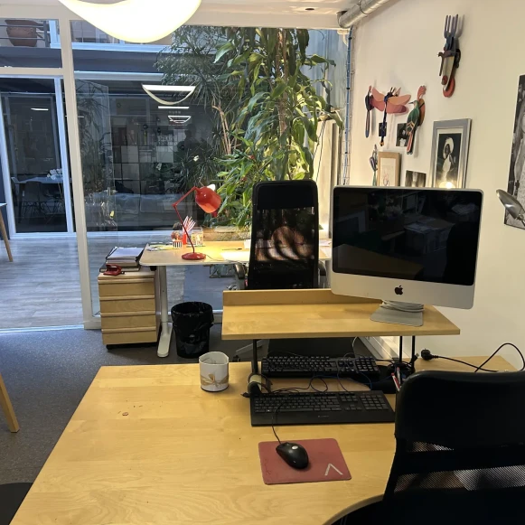 Bureau privé 17 m² 4 postes Location bureau Rue Dulong Paris 75017 - photo 1