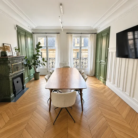 Bureau privé 12 m² 6 postes Coworking Boulevard de Sébastopol Paris 75001 - photo 2