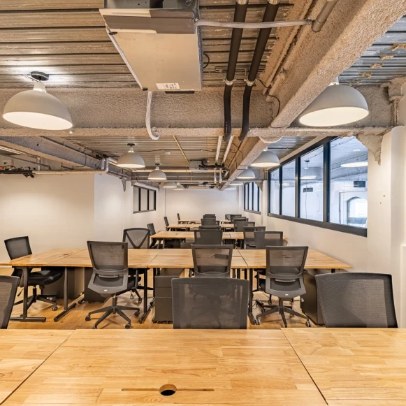Bureau privé 130 m² 30 postes Coworking Rue des Archives Paris 75003 - photo 3