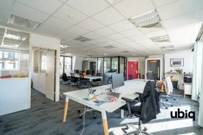 Bureau privé - 75010 - 14 postes - 7700€