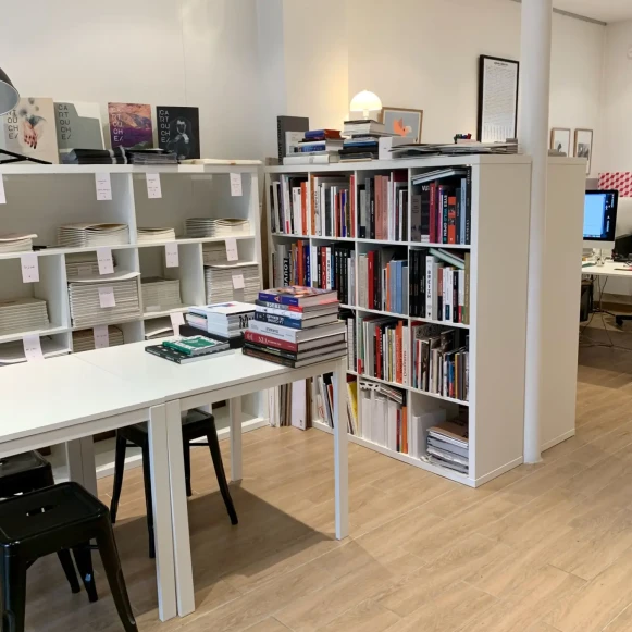 Open Space  2 postes Location bureau Rue Hermel Paris 75018 - photo 5