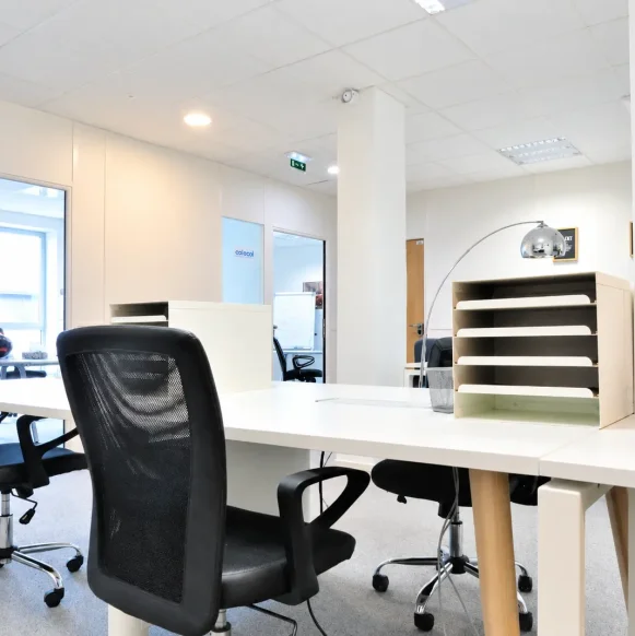 Open Space  12 postes Coworking Rue René Viviani Nantes 44200 - photo 2