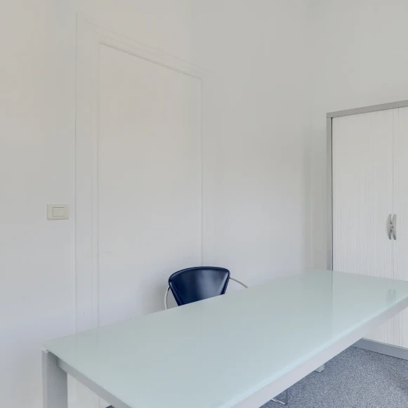 Bureau privé 20 m² 3 postes Location bureau Avenue de l'Opéra Paris 75001 - photo 4