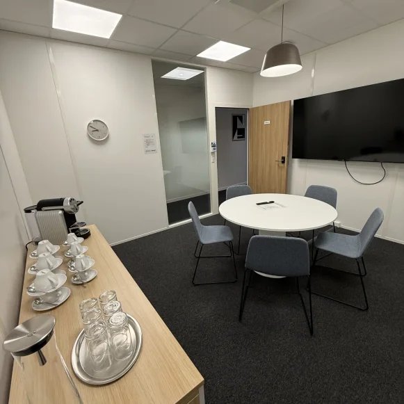 Bureau privé 8 m² 2 postes Coworking Avenue François Pignier Bourg-en-Bresse 01000 - photo 3