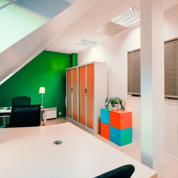 Bureau privé 21 m² 4 postes Coworking Avenue de l'Opéra Paris 75001 - photo 2