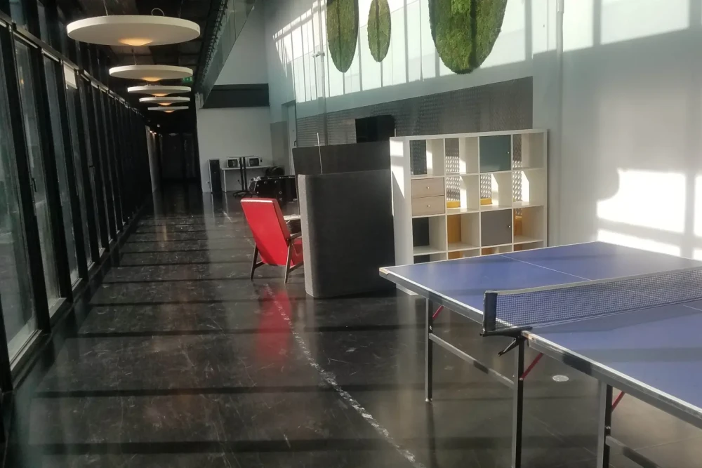 Open Space - 75019 - 1 poste - 190€