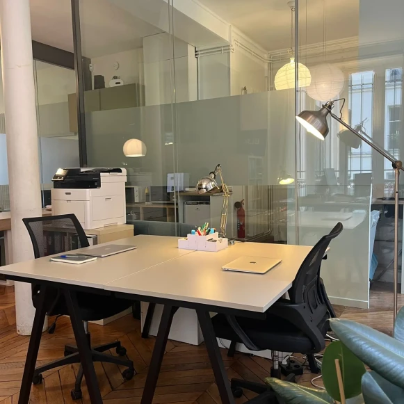 Open Space  2 postes Location bureau Rue de l'Échiquier Paris 75010 - photo 2