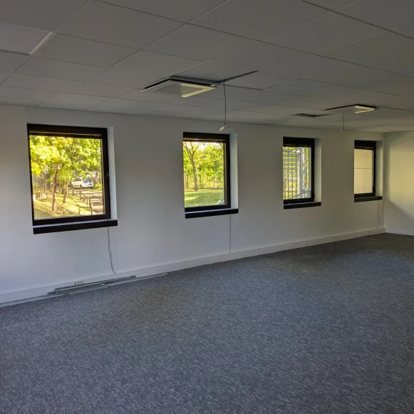 Bureau privé 67 m² 4 postes Location bureau Route de Sartrouville Le Pecq 78230 - photo 2