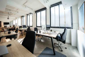 Open Space - 75011 - 10 postes - 350€