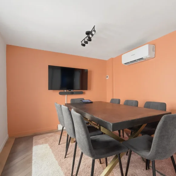 Bureau privé 50 m² 10 postes Location bureau Rue des Archives Paris 75003 - photo 9